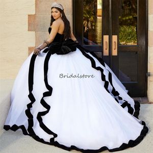 Vestidos de quinceañera en blanco y negro vintage Tema mexicano Charro 2024 Sweetheart Puffy Tulle Ball Gown Vestido De Casamento Vestidos góticos De 15 Anos Xv Cumpleaños