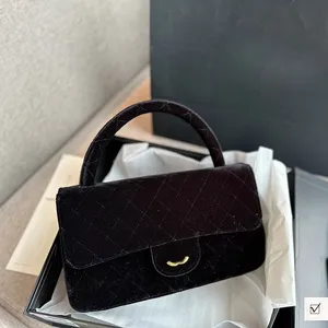 Sac fourre-tout à rabat vintage en velours noir pour femme avec poignée supérieure, matériel en métal doré, sac à main moyen doux 26 x 15 cm, sac à main de luxe quotidien pour l'extérieur, sac à cosmétiques