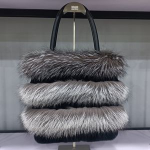 Sacs de taille Lady Luxurious Real Fur Handbag Femmes Winter Hands Natural Hands sacs Fashion Girls Rex Rex Rabbit 230812