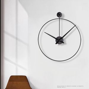 Relojes de pared 50 CM Reloj de estilo nórdico de metal grande Diseño moderno Hogar Dormitorio Arte del hierro Luz simple Decoración del hogar de lujo
