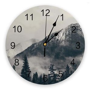 Clocks muraux Misty Mountain Forest Corloge moderne Design Salon décoration Kute Mute Watch Home Interior Decor