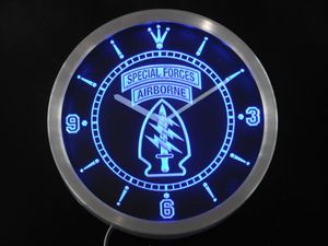 Horloges murales Nc0212 US Army Special Forces Air Borne Neon Light Signs LED Clock