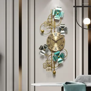 Horloges murales Simple Horloge de luxe Chinois Design moderne Art Métal Silencieux Quartz Mode Nordique Duvar Saati Ornement Décor à la maison