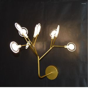 Lámpara de pared LED moderna luciérnaga encantadora rama decoración iluminación interior accesorios de brillo de cuerpo dorado pantalla de vidrio acrílico 110-240V