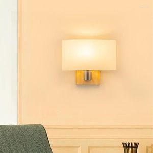 Lámpara de pared Dormitorio nórdico Cabecera Europea El LED Sala de estar americana Escaleras de madera maciza Pasillo
