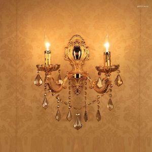 Lampes murales 2024 Europe Alliage Double côtés Golden Crystal Light Up Sconce Lampe comme chambre à coucher Lumières 220V utilisant des ampoules E14 Ce RoHS