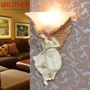 Lampes murales Brother Moderne Ange Lampe Intérieur LED Nordique Vintage Creative Résine Applique Lumière Pour La Maison Salon Chambre Décor