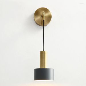 Lampes murales Nordic Style moderne Chambre Lampe Chevet Salon El Étude Allée Porche Mode Simple Fer Support Lumière