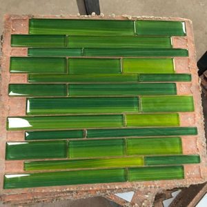 Fondos de pantalla 110 PCS Bambú verde pintado a mano Cristal Mosaico Azulejos Cocina Backsplash Baño TV Fondo Papel tapiz Azulejo de pared