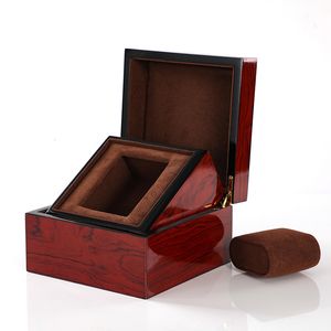 Cajas de reloj Estuches Pintura para hornear Vino de madera Caja de reloj rojo Brazalete de cuero Almohada Pulsera Caja de almacenamiento Reloj Titular Reloj Caja de regalo Venta al por mayor 230211