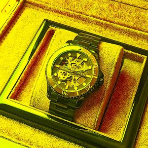 Cajas de reloj Domineering Black Water Ghost Hombres Mecánico Automático Hueco Moda Impermeable Reloj de metal