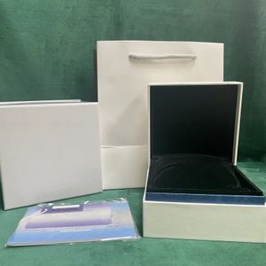 Boîtes de montre cas usine sortie noir et blanc avec boîte Sei originale carte de marque de luxe peut personnalisation AAA montres cadeau 230928