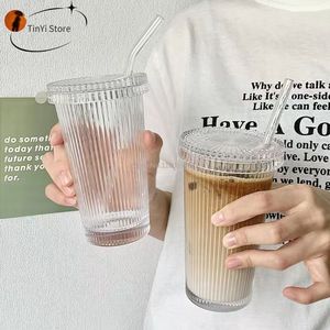 Botellas de agua Taza de vidrio a rayas de 375 ml con paja para labios Taza de estilo japonés Tazas de café con leche elegantes con tapa Taza de té Regalos de boda Dropship 230503