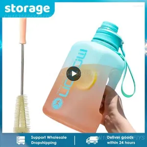 Botellas de agua Taza de protección ambiental Cepillo a juego de moda Fácil de transportar Seguridad y deportes Durable