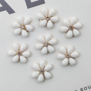 Gota de agua perla flor resina para funda de teléfono adornos DIY accesorios Rin-diamante accesorios para el cabello hebilla ropa zapato al por mayor