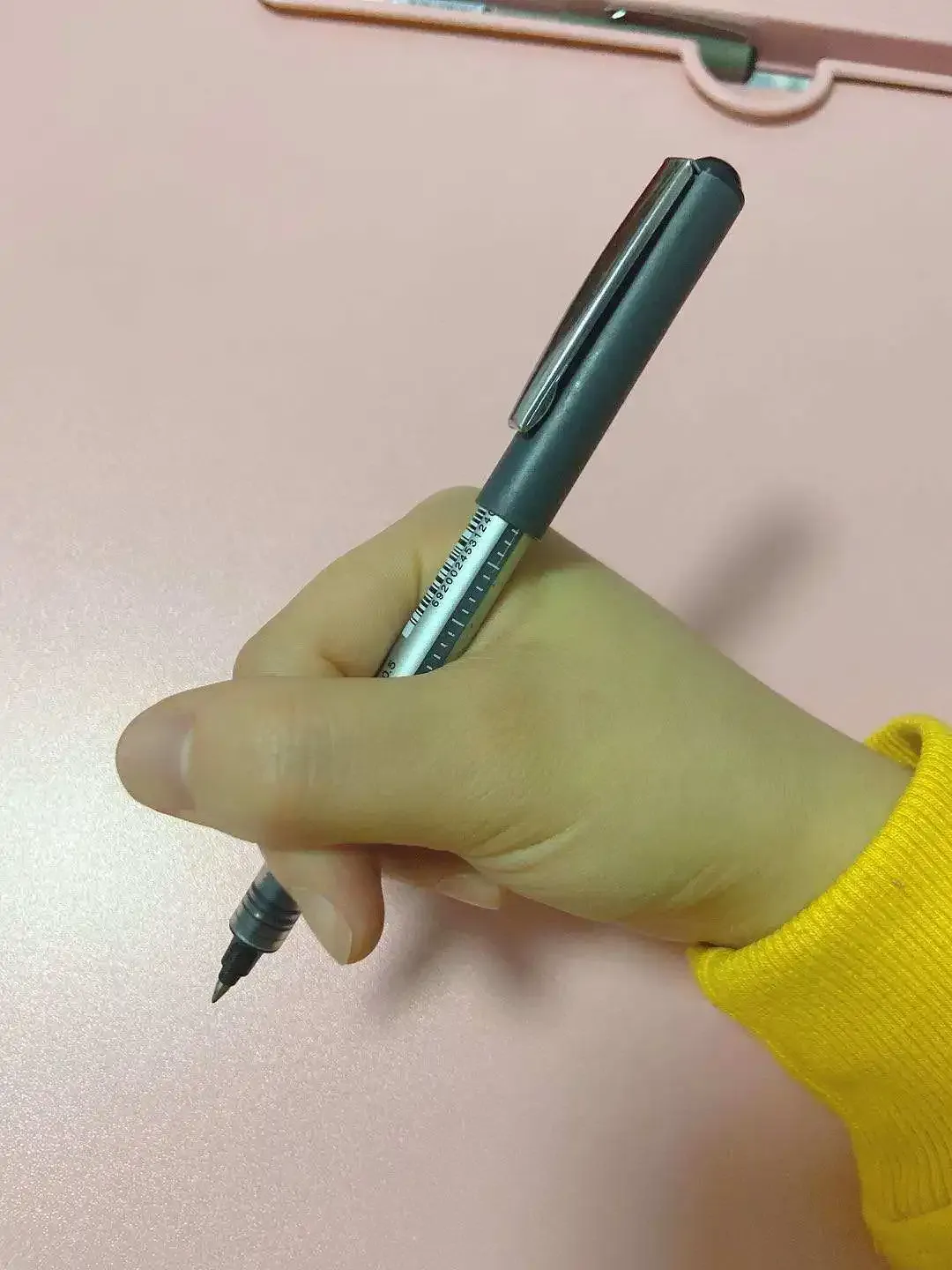 The Ultimate Guide to Finding the Best Pencil Grips for Your Child