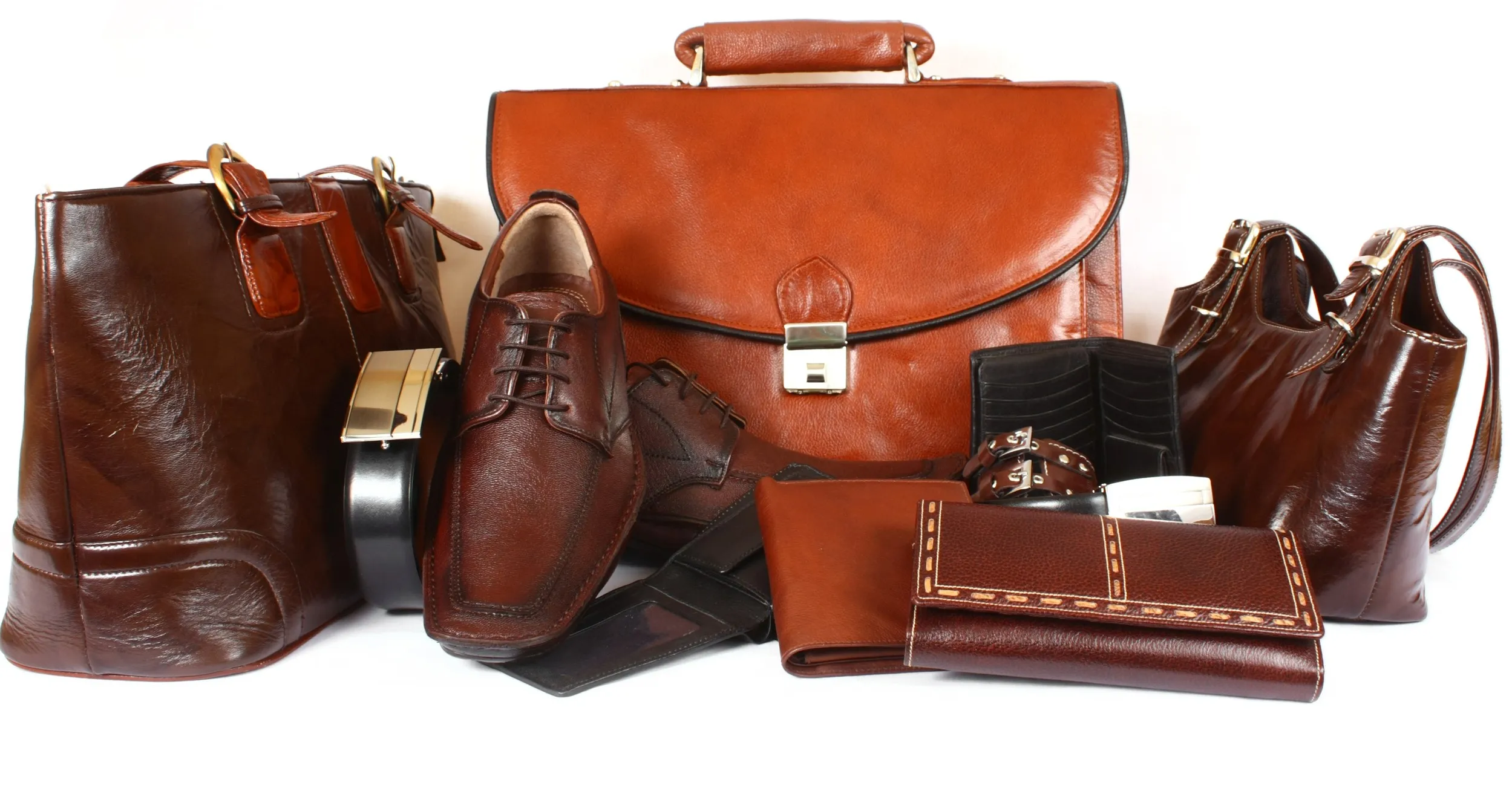 Why Daniels Leathers is the Best Choice for Quality Leather Goods?