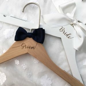 Percha de vestido de novia personalizada, percha de novia, regalo para novia, regalo de fiesta de boda, perchas de boda, regalos de dama de honor 210702