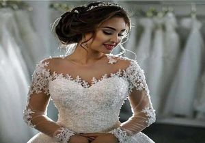 Robe de mariée Vintage Bohemian en dentelle à manches longues Robes de mariée Robe de balle 2017 perles de luxe