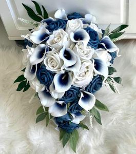 Fleurs de mariage EillyRosia bleu marine en cascade Bouquet de mariée Picasso solide Calla Lily mousse Roses larme décor arrivée