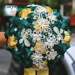 Fleurs de mariage Eillyrosia Brooch Satin Bouquet Emerald Green Gold Roses Ribbon Silk Crystals tenant une couleur sur mesure