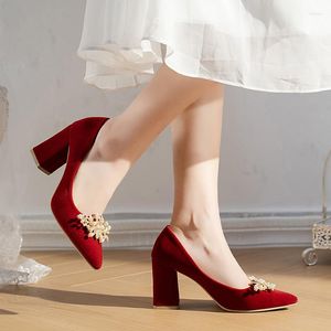 Mariage High Pearl Chaussures Ladies Red 2024 Sandales talons pointues Talage gros talon 5cm 7cm Banquet Femmes Zapatos 725 842 5