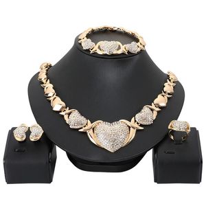 Ensembles de bijoux de mariage est ensembles de bijoux africains de Dubaï ours nigérian en forme de coeur ensemble de collier en cristal pour femmes accessoires italiens 231012