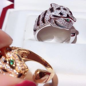 Anneaux de mariage Tache noire tête de léopard pavée 3A zircon cubique pierre animal panthère anneau réglable pour hommes femmes cuivre bijoux de fête 230831