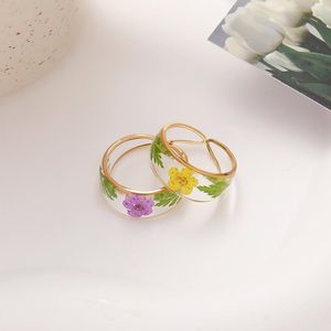 Anneaux De Mariage Top Incroyable Violet Jaune Fleur Séchée Anneau Pour Les Femmes Réglable Résine Acrylique Bandes Bijoux Cadeau En Gros BulkWedding