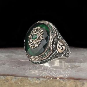 ANNALES DE MARIAGE Vintage Big Ring For Men Ancient Silver Couleur incrustée Bleu Agate Stone Punk Motor Biker Taille 11 12 13272V