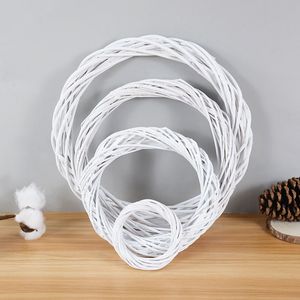 Garland White Wicker Round Design Christmas Tree Tree Rattan Couronne d'ornement Vine Ring Decoration Home Party Hanging Flower Craft