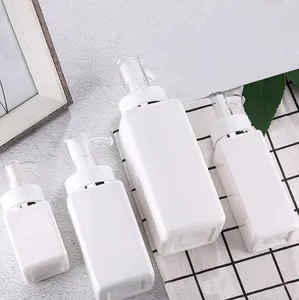 Bouteilles de pompe à lotion carrée en PET blanc Gel d'alcool Shampooing désinfectant Bouteille de désinfectant pour les mains Cosmétique Sous-emballage Bouteille en plastique Qualité100ml 200ml 300ml 500ml