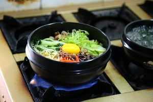 Korean Cuisine Hot Pot Cookware Set - Dolsot Stone Bowl Earthenware Bibimbap Jjiage Ceramic With Tray Professional Packing 276J
