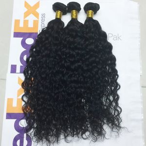 Venta al por mayor 10 paquetes / lote 8A Onda de agua brasileña virgen Tejidos rizados 1B Trama de cabello humano Remy negro natural para mujeres