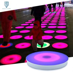 Comercio al por mayor 50cm Rainbow Circle LED pista de baile con voz