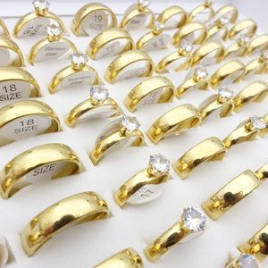 Venta al por mayor 50 Uds (25 pares) anillos de banda de acero inoxidable chapado en oro circón 4mm 6mm para hombre y mujer alianzas de boda de compromiso joyería de moda regalo pareja