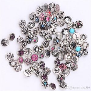 En gros 50 PCS/Lot Haute Qualité 12 MM Métal Snap Bouton Strass Styles Mixtes DIY Snaps Charmes Bijoux accessoires boutons 4046