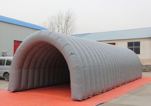 wholesale 8 ml x 4,5 m l x 3,5 mH (26x15x11,5 pieds) Tunnel gonflable de couleur personnalisée pour voiture Les tentes de garage explosent le canal avec le toit de la salle pour l'événement