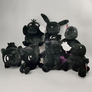 Venta al por mayor Anime Animales negros Peluches 7 estilos Juegos para niños Batalla Playmate Plushie Empresa Actividad Regalo promocional Decoración de la habitación