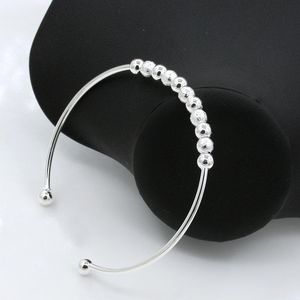 Venta al por mayor- Brazaletes de cuentas chapadas en plata Brazalete de bola Pulsera con dijes