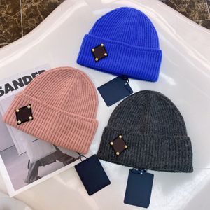 Gros Designer Beanie chapeau Luxurys Mode Cachemire Bonnet Tricoté Hommes femmes Snapback Caps Masque Ajusté Unisexe Classique Hiver Casual En Plein Air Mode Chapeaux