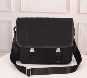 Venta al por mayor de moda excelente calidad bolso cruzado bolso de mensajero original para hombres bolso de hombro impermeable bolso de tela de paracaídas