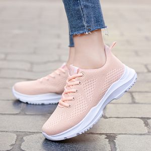 Vente en gros Fly femmes chaussures de course léger décontracté noir blanc rose maille dames femmes sport baskets formateurs jogging en plein air marche taille 36-40