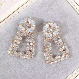 Vente en gros - fleur glacée Triangle boucles d'oreilles pendantes pour femmes designer de luxe diamant aveugle pendantes boucle d'oreille strass bijoux gf amour cadeau