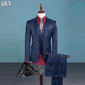 Trajes de hombre Blazers Venta al por mayor- MS56 Prom Men Suit con pantalones Blue Floral Jacquard Wedding For 3 Pieces / Set (Jacket + Vest + Pants) Korean Sl