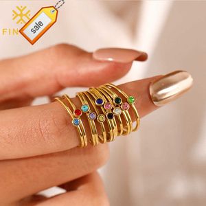 Venta al por mayor personalizado apilable Simple moda mujer joyería acero inoxidable oro 12 anillo de piedra natal