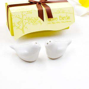 Venta al por mayor Popular Favor de la boda Love Birds Salero y pimentero Favores de fiesta para regalo de fiesta DH88