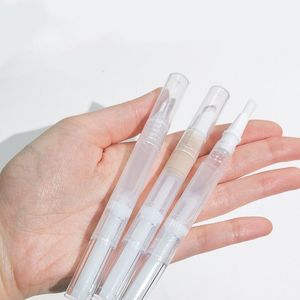 wholesale Qualité 3 ml vide Twist Pen Chine Best-seller couleur personnalisée 2 ml 5 ml vide en plastique cuticule huile stylo cosmétique conteneur stylo pour lèvre