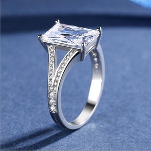 Gros-Rectangulaire CZ Diamant Argent Plaqué Bague De Luxe Designer Bijoux Tempéré Or Blanc Lady Bague avec Boîte Cadeau De Vacances