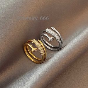 Anillos de diseñador de acero inoxidable al por mayor anillo de diamante de cristal chapado en oro redimensionable joyería de lujo para mujer decoración de dedos